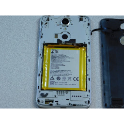 Замена искровой батареи ZTE Blade