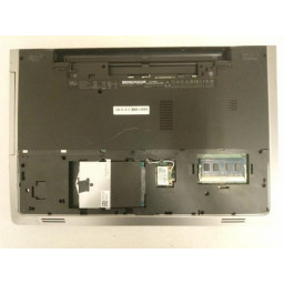 Dell Inspiron 17-5749 Замена задней крышки